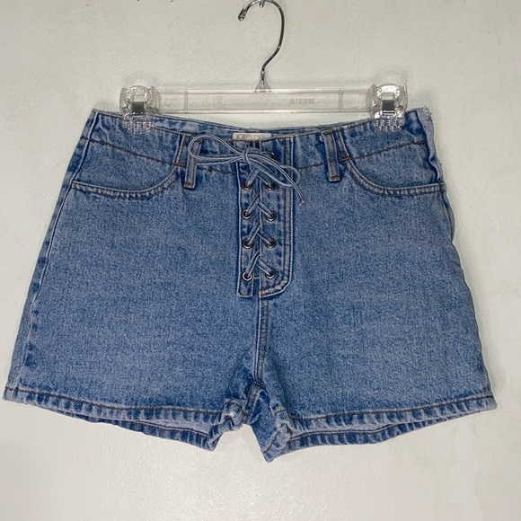 MODA INTL Vintage Y2K Lace Up Tie Side Zipper 100% Cotton Denim Shorts Size 27 - Picture 10 of 14